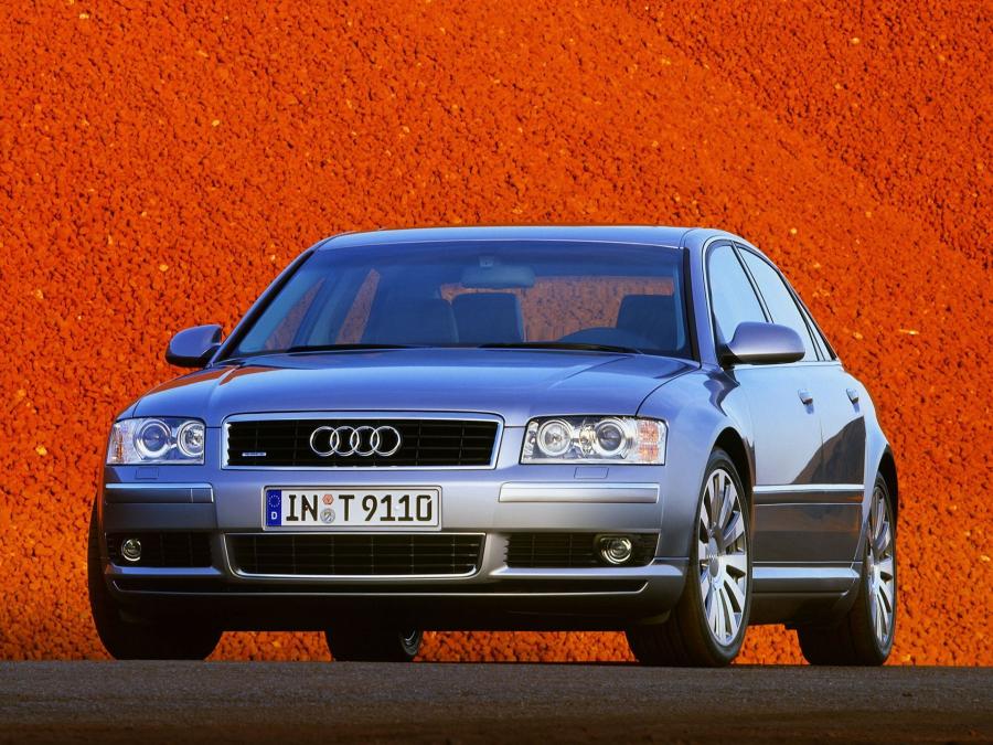  Audi A8 4.2 Quattro (D3) 2003 года  (фото 25 из 30)